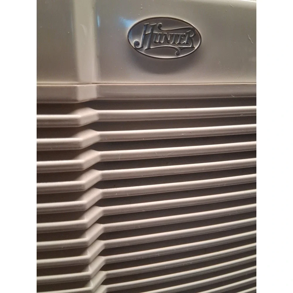 Hunter HEPAtech 30300 3-Speed Air Purifier Powerful Air Cleaner